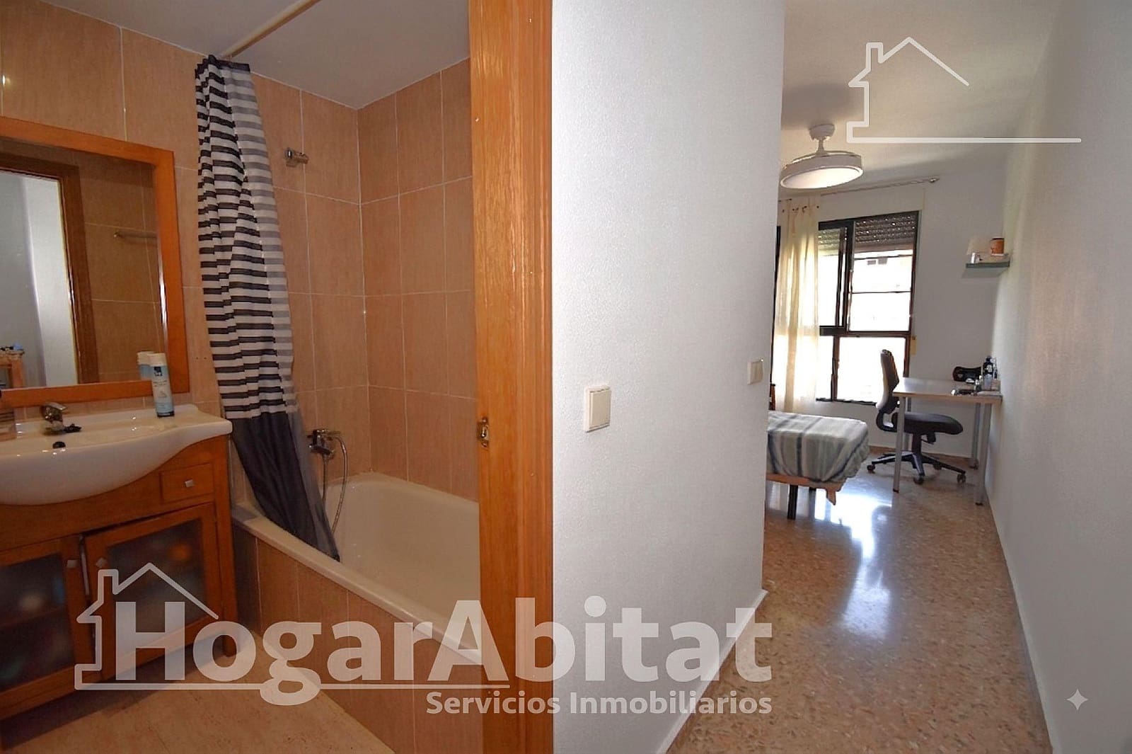 4 bedroom Flat for sale in Moncada with pool garage - € 262,000 (Ref: 10011529)