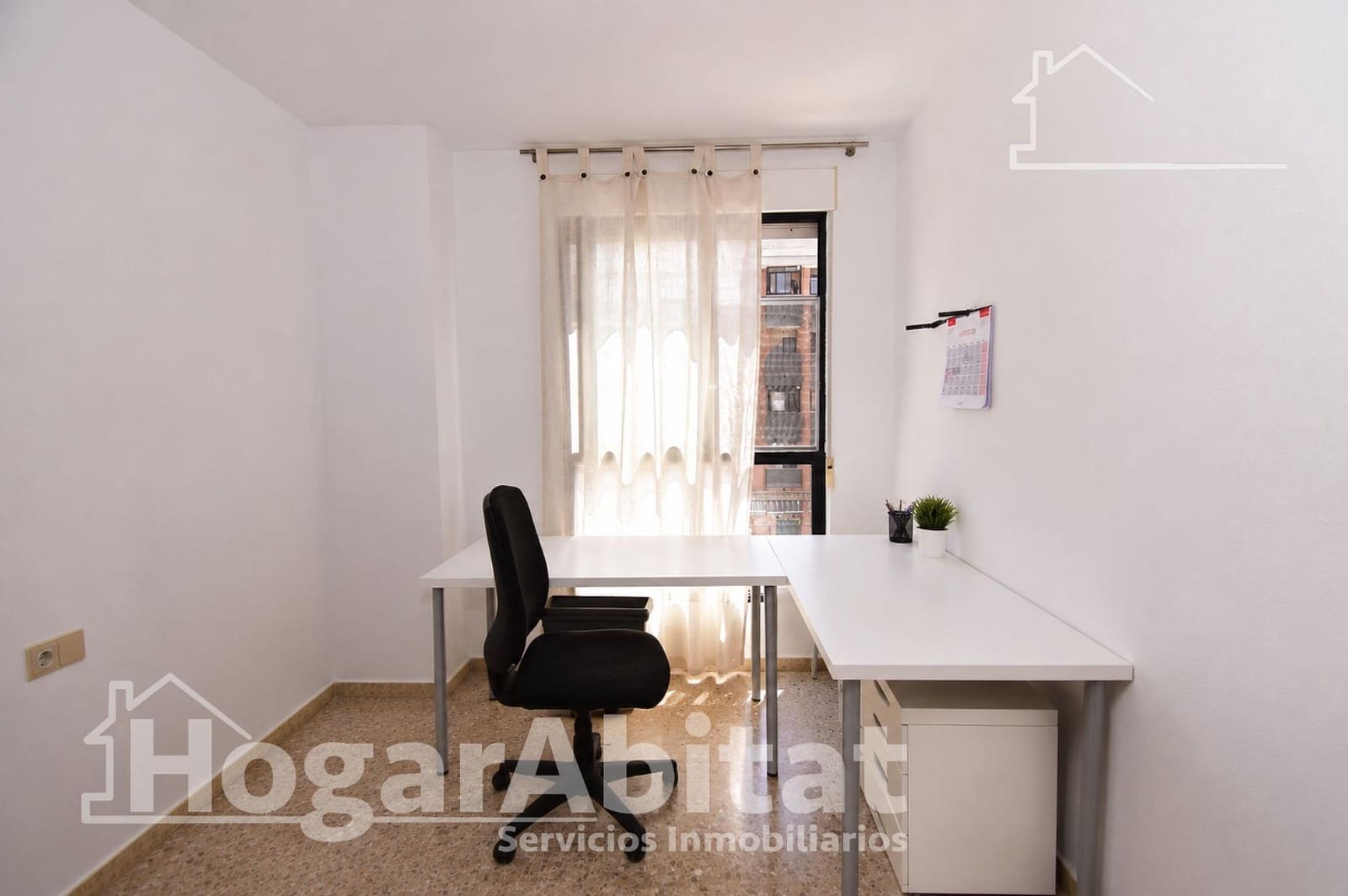 4 bedroom Flat for sale in Moncada with pool garage - € 262,000 (Ref: 10011529)