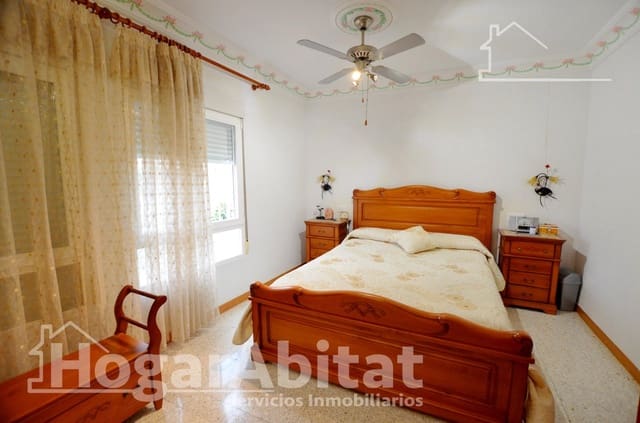 3 soveværelse Lejlighed til salg i Juan XXIII, Alicante by med garage - € 145.000 (Ref: 10011531)