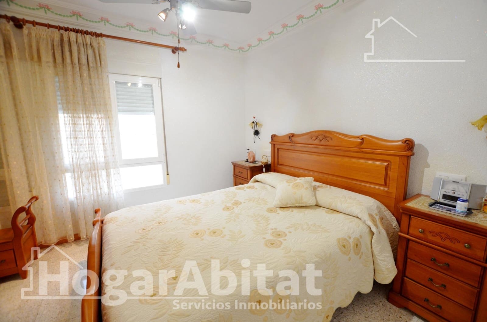 3 soveværelse Lejlighed til salg i Alicante by med garage - € 145.000 (Ref: 10011531)