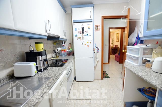3 soveværelse Lejlighed til salg i Juan XXIII, Alicante by med garage - € 145.000 (Ref: 10011531)