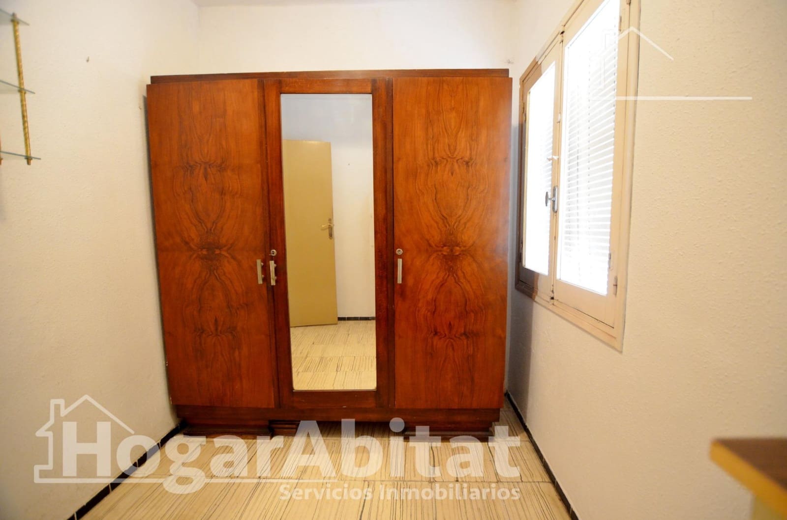Piso de 3 habitaciones en Alicante / Alacant ciudad en venta - 129.000 € (Ref: 10013409)