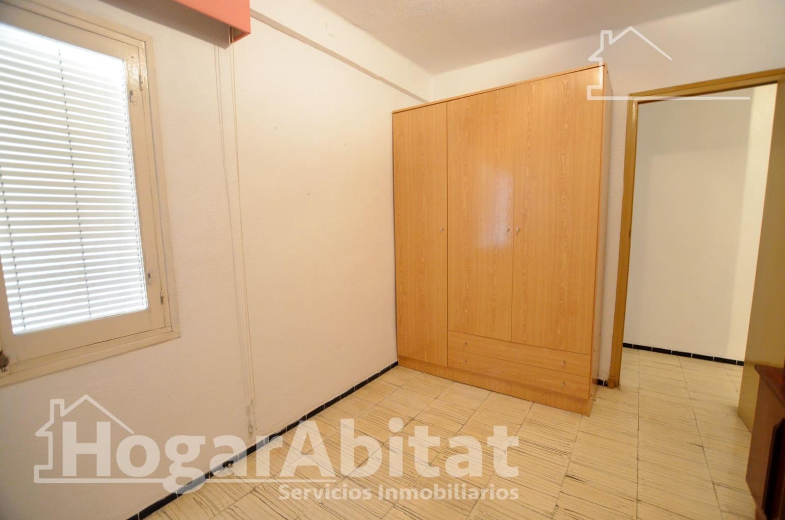 Piso de 3 habitaciones en Alicante / Alacant ciudad en venta - 129.000 € (Ref: 10013409)
