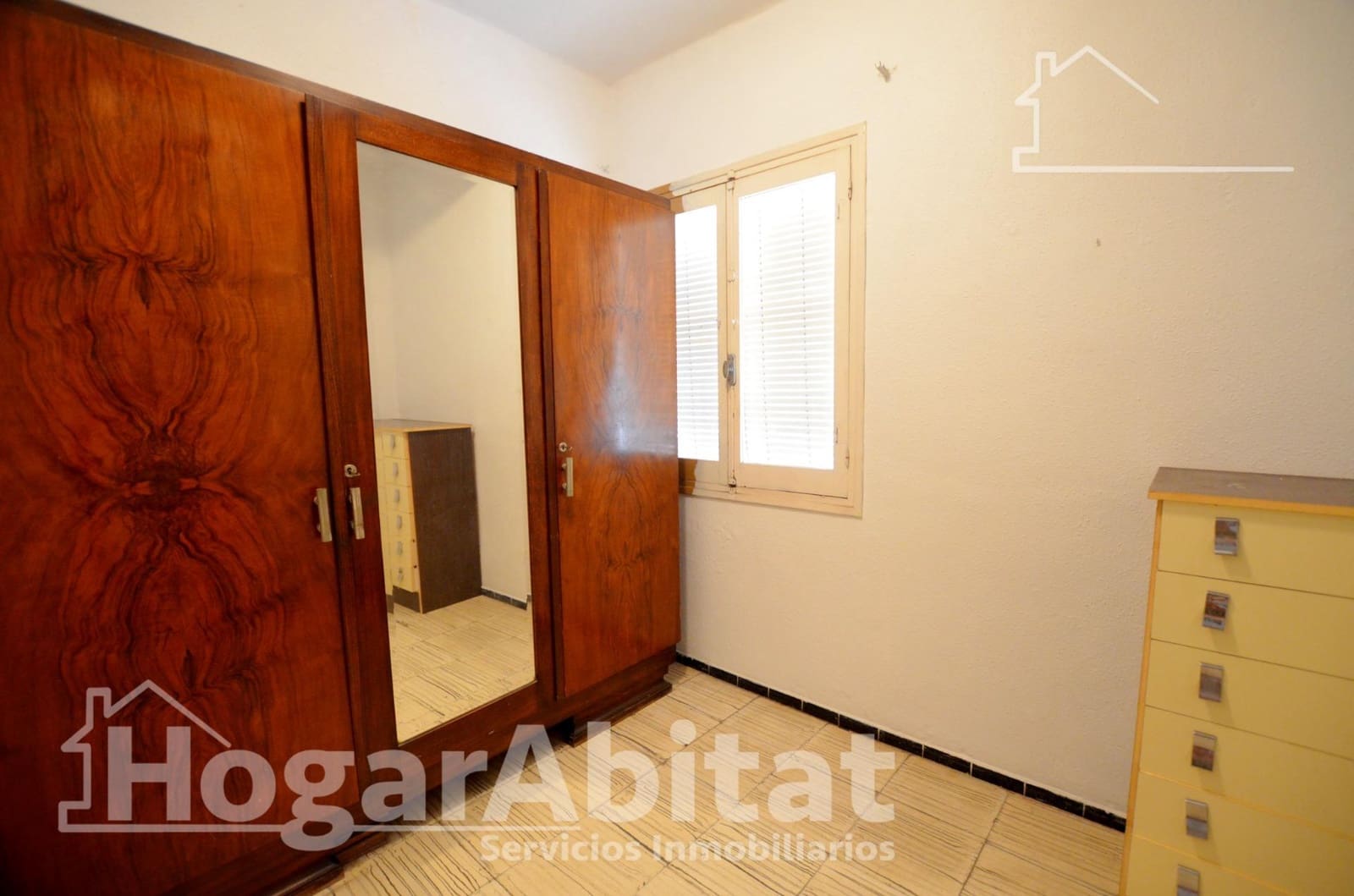 Piso de 3 habitaciones en Alicante / Alacant ciudad en venta - 129.000 € (Ref: 10013409)