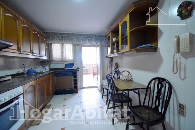 5 slaapkamer Flat te koop in Gandia met garage - € 375.000 (Ref: 10013410)