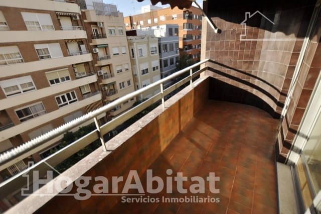 3 slaapkamer Flat te koop in Cabanyal-Canyamelar, Valencia stad met garage - € 486.000 (Ref: 10013415)