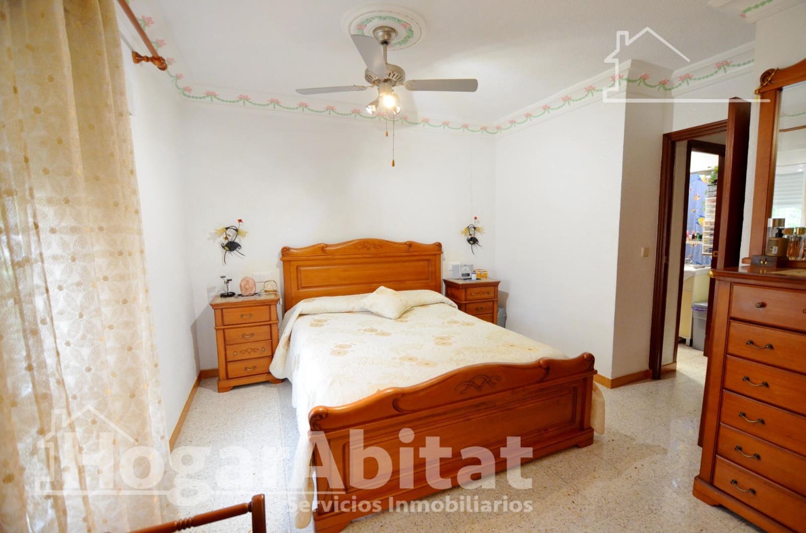 3 soverom Leilighet til salgs i Alicante by med garasje - € 145 000 (Ref: 10015651)