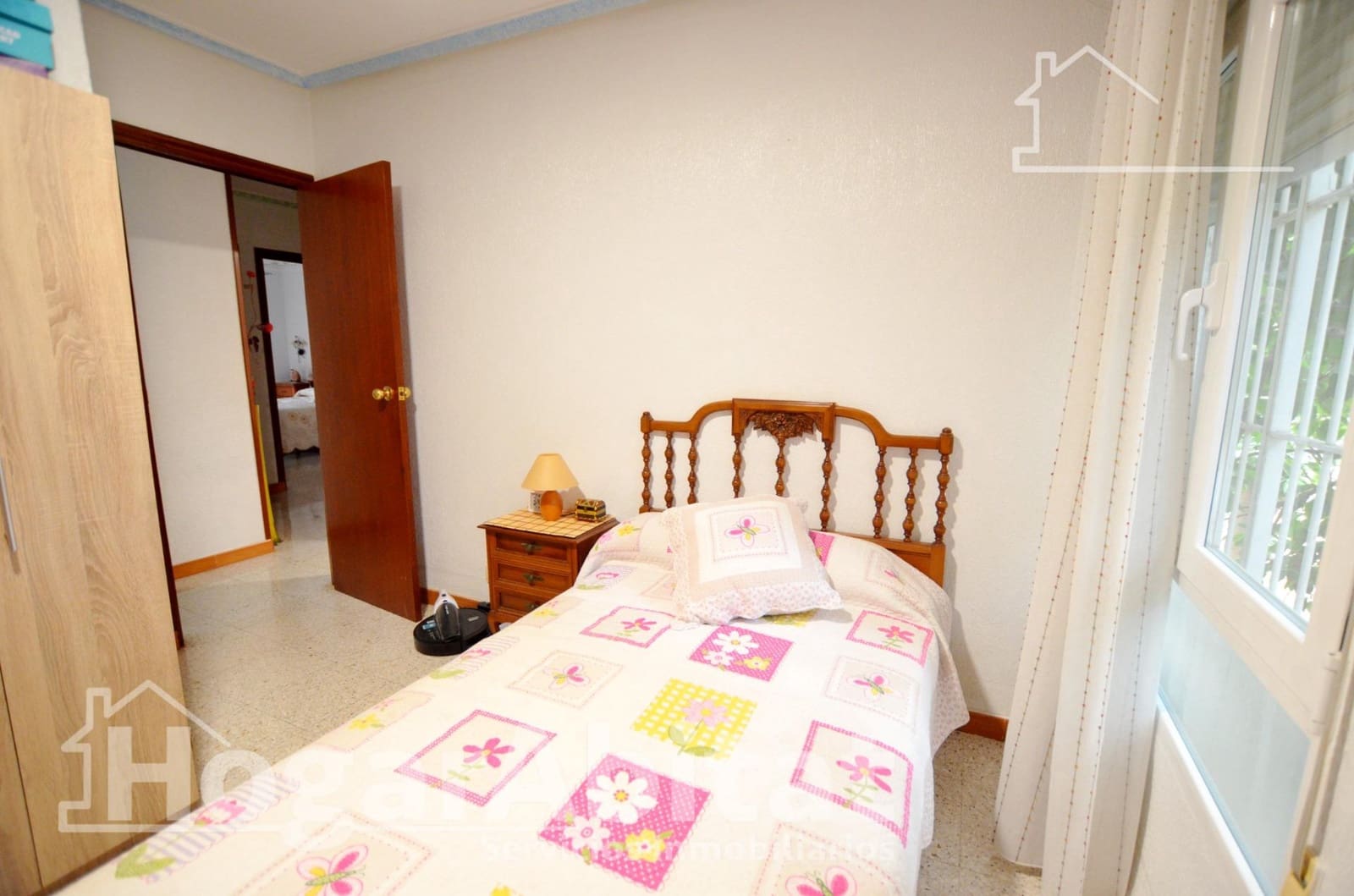 3 soverom Leilighet til salgs i Alicante by med garasje - € 145 000 (Ref: 10015651)