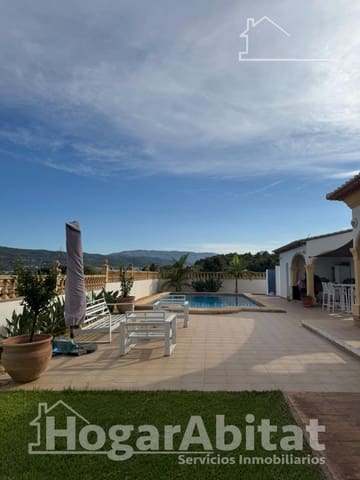 4 bedroom Villa for sale in Beniarbeig with pool garage - € 850,000 (Ref: 10015652)