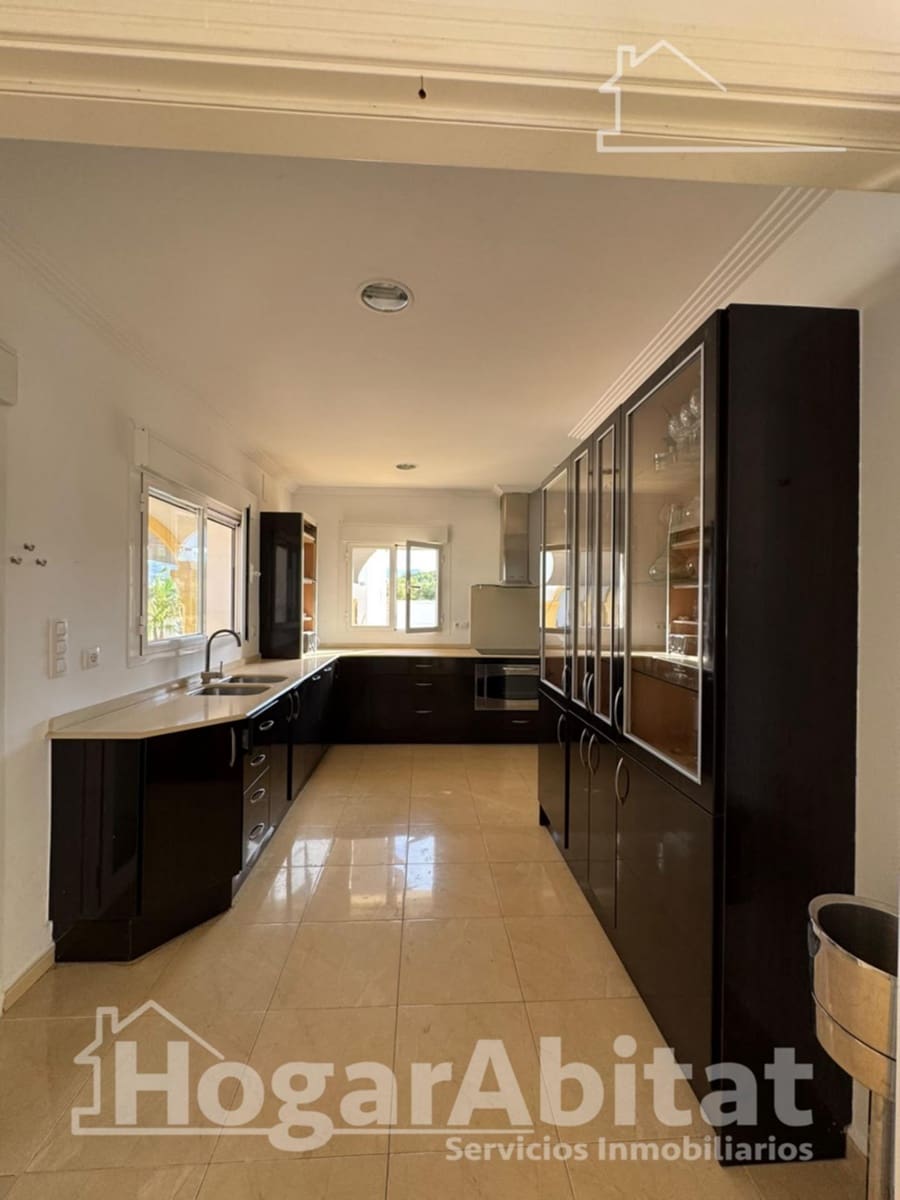 4 bedroom Villa for sale in Beniarbeig with pool garage - € 850,000 (Ref: 10015652)