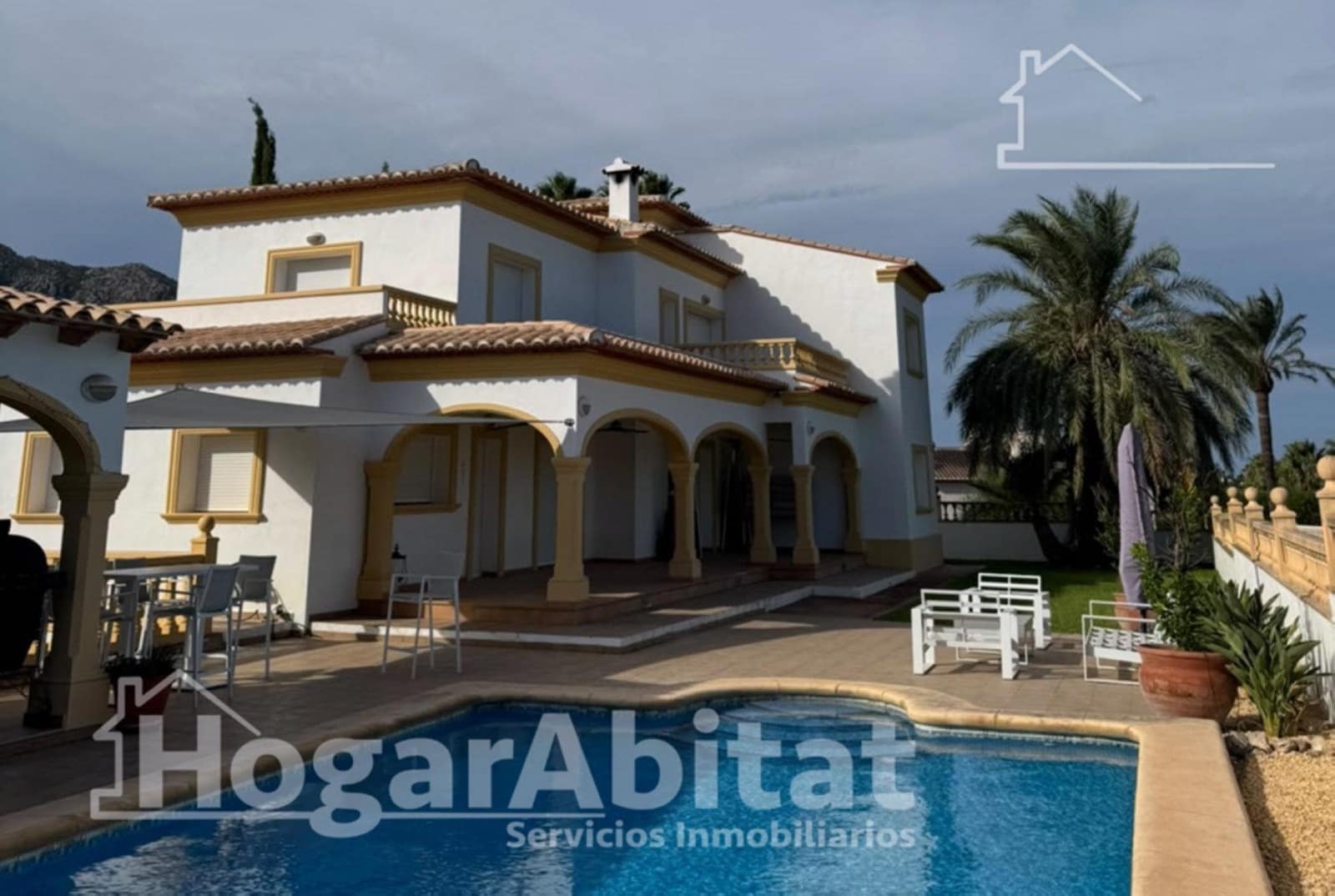 4 bedroom Villa for sale in Beniarbeig with pool garage - € 850,000 (Ref: 10015652)