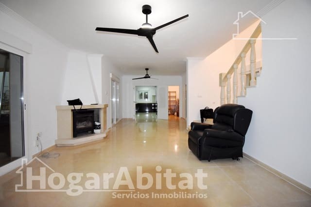 4 bedroom Villa for sale in Beniarbeig with pool garage - € 850,000 (Ref: 10015652)