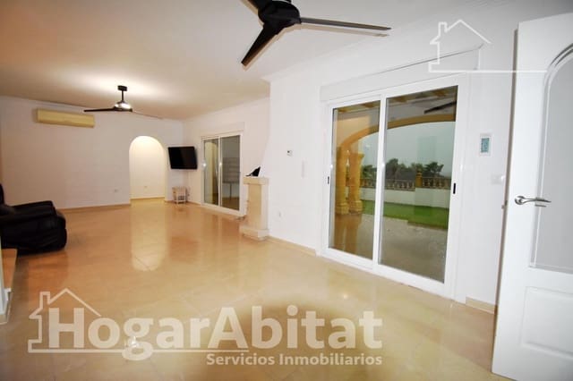 4 bedroom Villa for sale in Beniarbeig with pool garage - € 850,000 (Ref: 10015652)