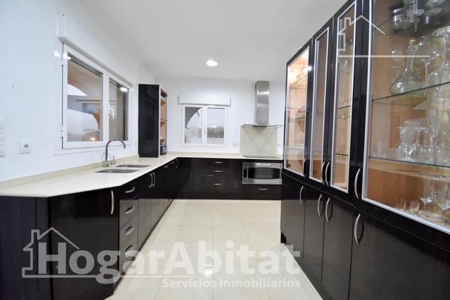 4 bedroom Villa for sale in Beniarbeig with pool garage - € 850,000 (Ref: 10015652)