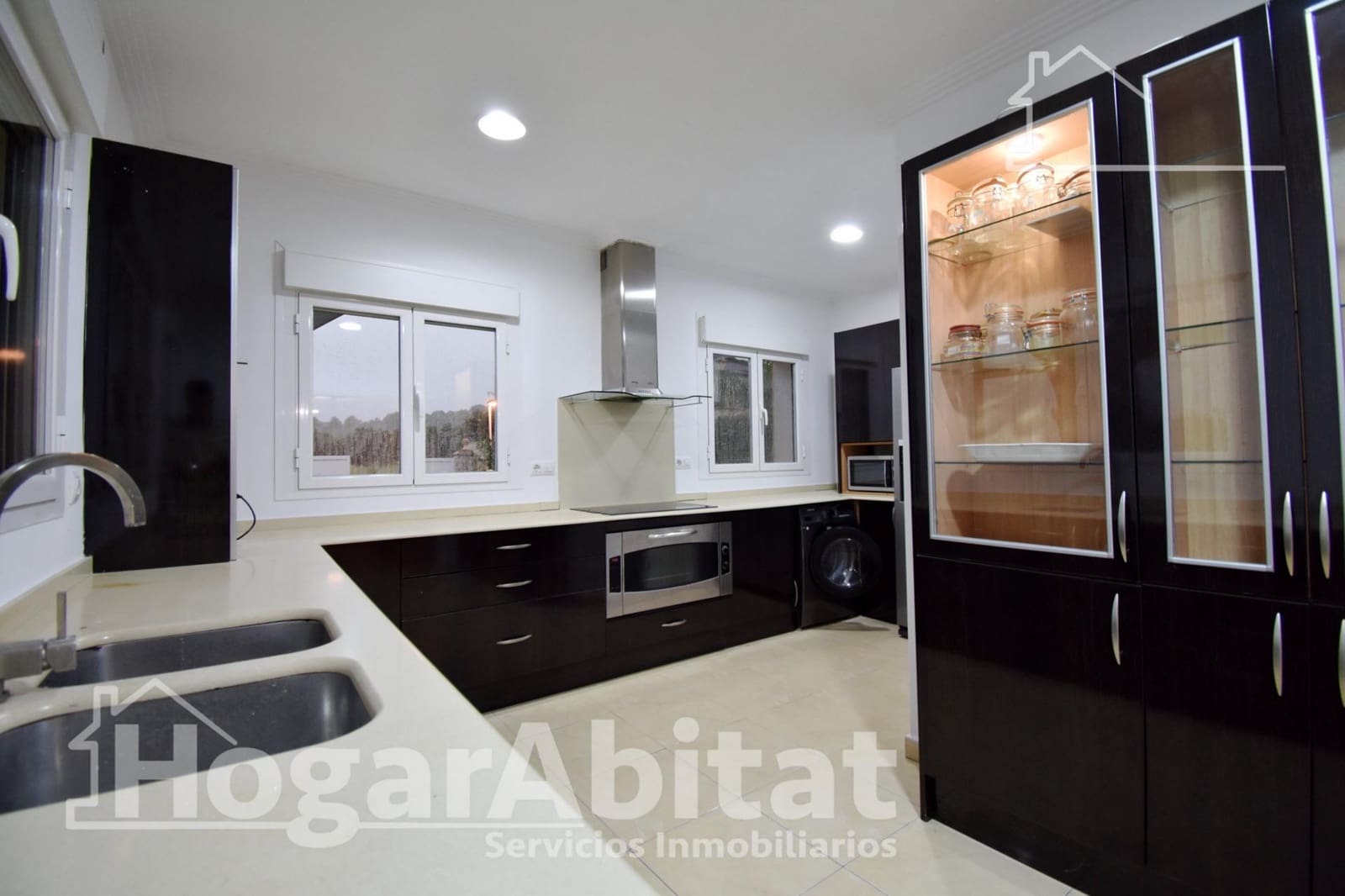 4 bedroom Villa for sale in Beniarbeig with pool garage - € 850,000 (Ref: 10015652)