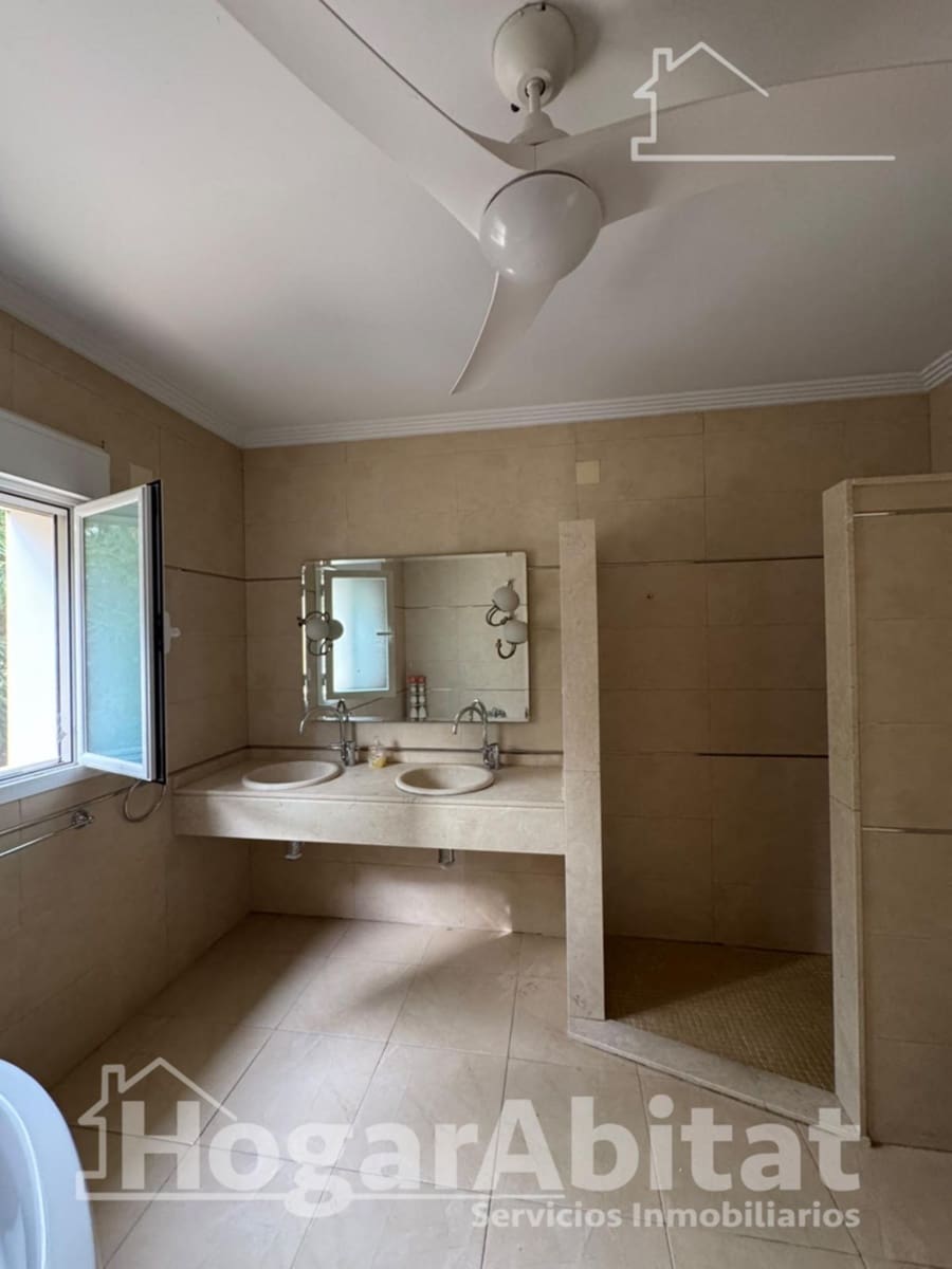 4 bedroom Villa for sale in Beniarbeig with pool garage - € 850,000 (Ref: 10015652)