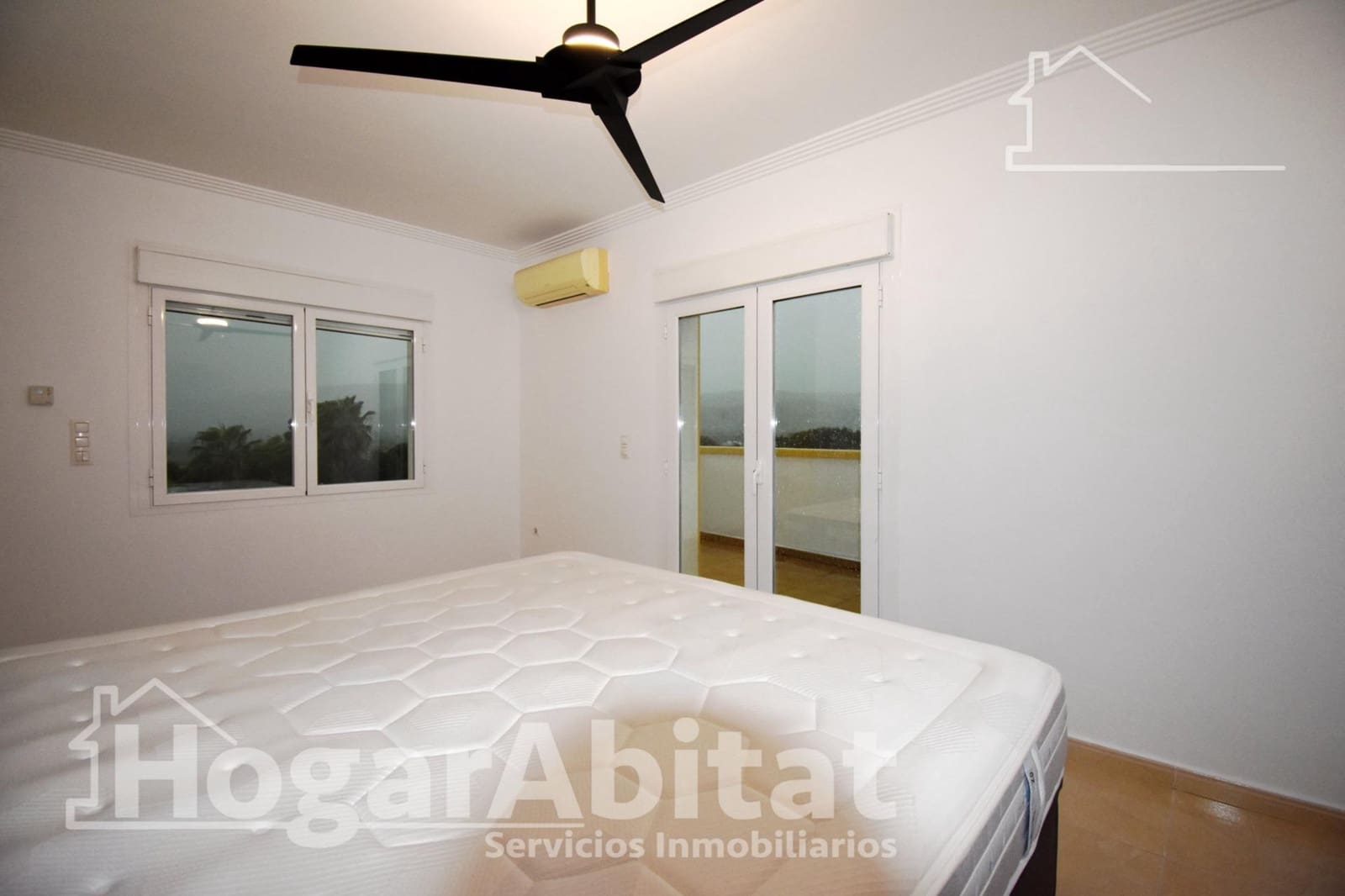 4 bedroom Villa for sale in Beniarbeig with pool garage - € 850,000 (Ref: 10015652)