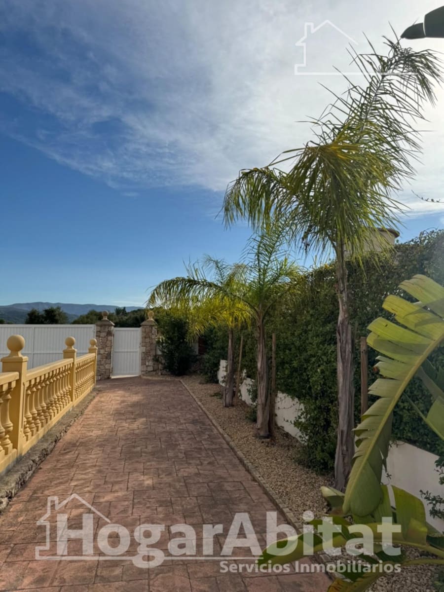 4 bedroom Villa for sale in Beniarbeig with pool garage - € 850,000 (Ref: 10015652)