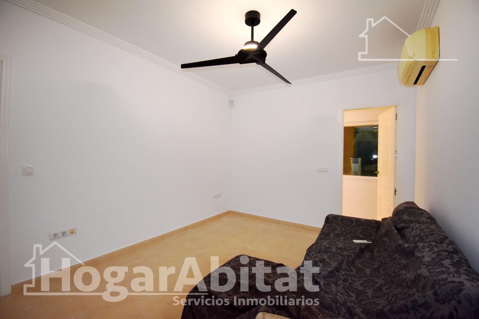 4 bedroom Villa for sale in Beniarbeig with pool garage - € 850,000 (Ref: 10015652)