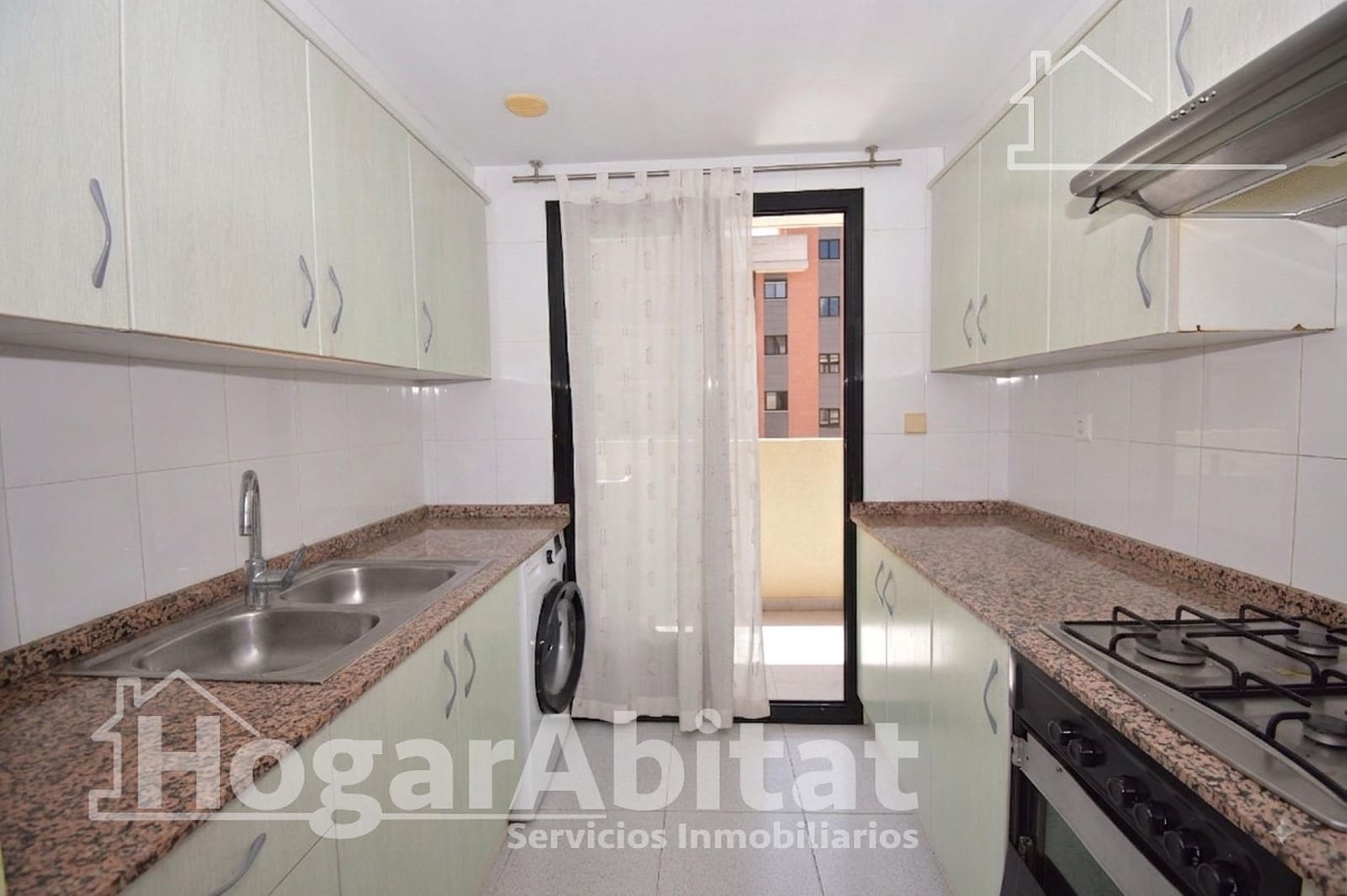 4 slaapkamer Flat te koop in Moncada met zwembad garage - € 262.000 (Ref: 10015654)