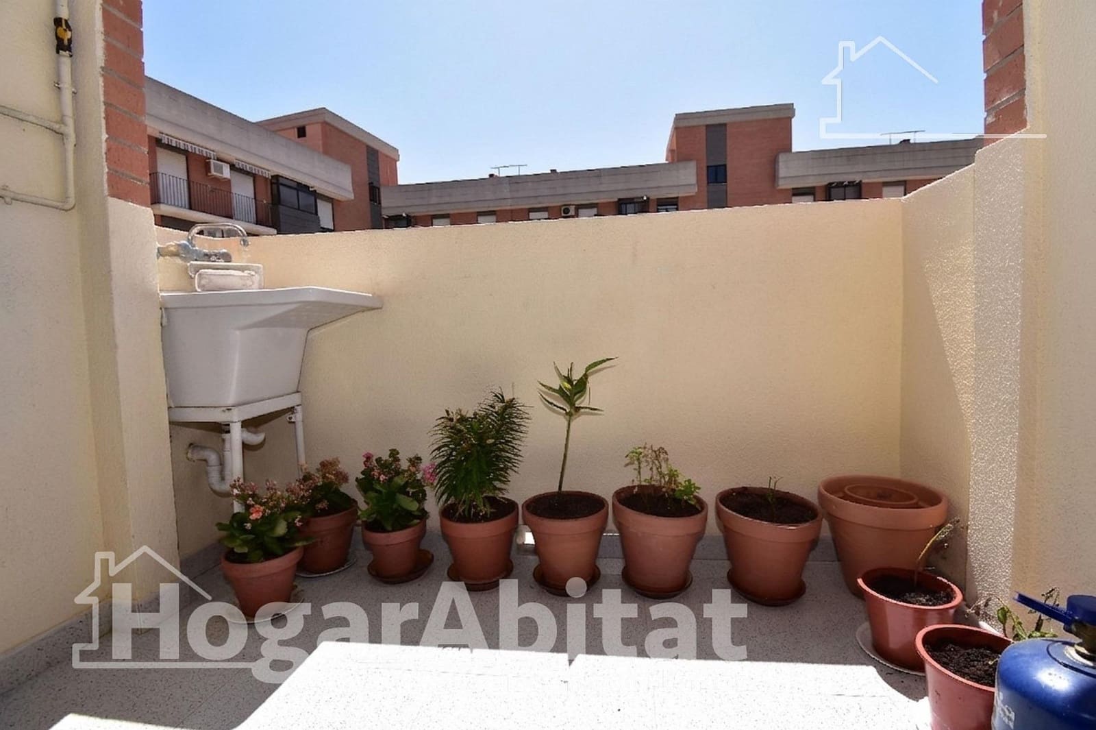 4 slaapkamer Flat te koop in Moncada met zwembad garage - € 262.000 (Ref: 10015654)