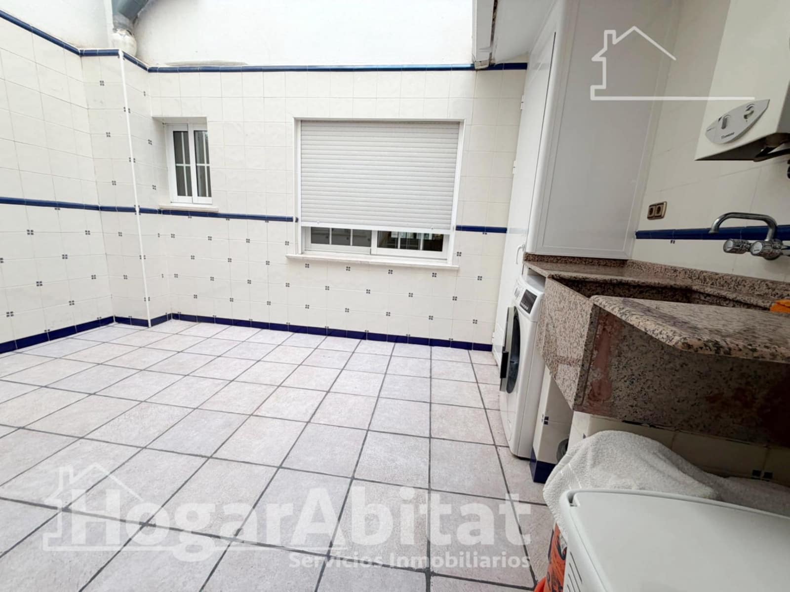 3 bedroom Flat for sale in Torrent - € 250,000 (Ref: 10017583)