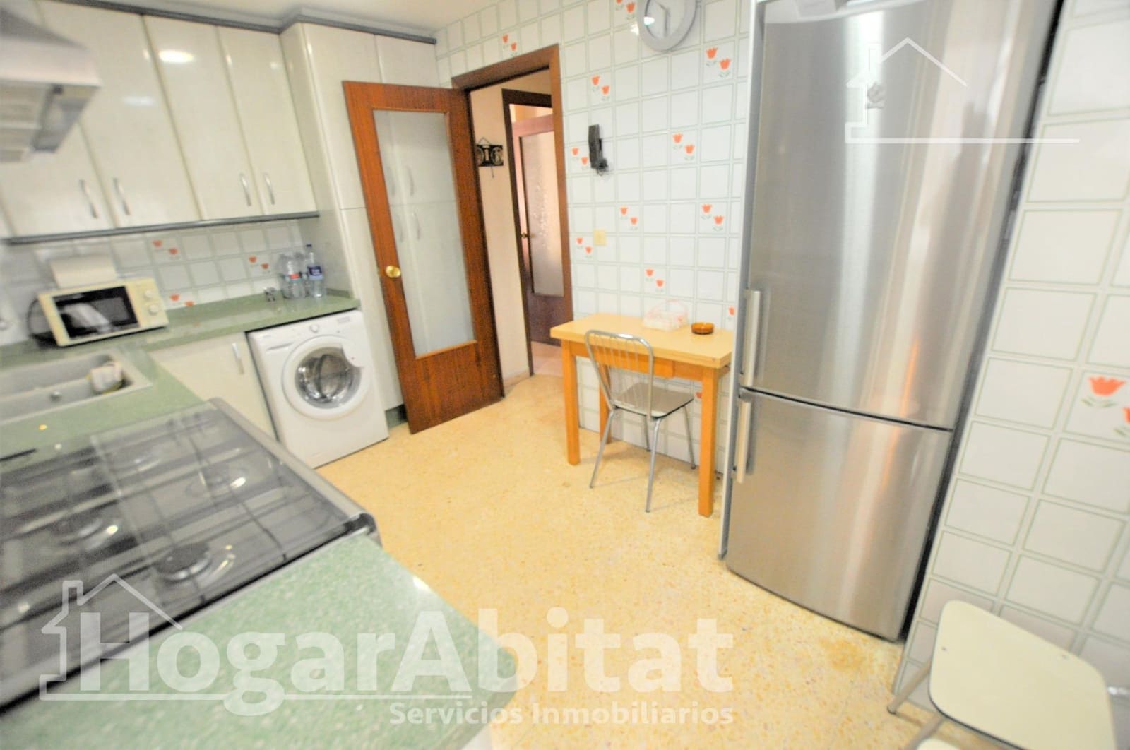 4 bedroom Flat for sale in Valencia city - € 360,000 (Ref: 10020995)