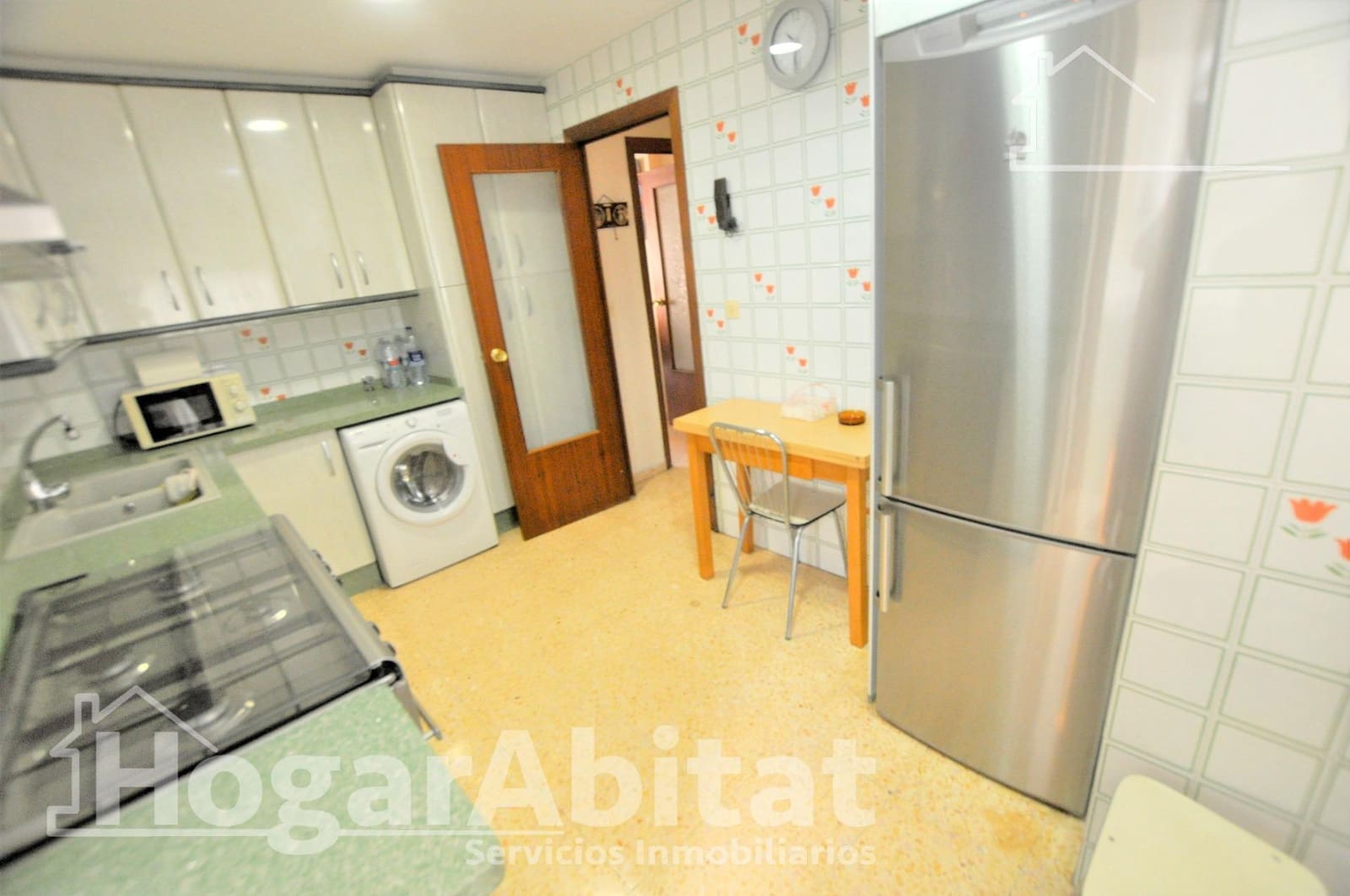 4 bedroom Flat for sale in Valencia city - € 360,000 (Ref: 10020995)