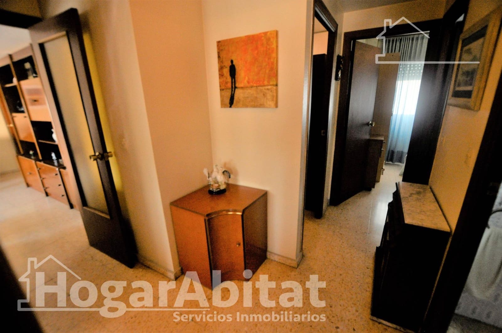 4 bedroom Flat for sale in Valencia city - € 360,000 (Ref: 10020995)
