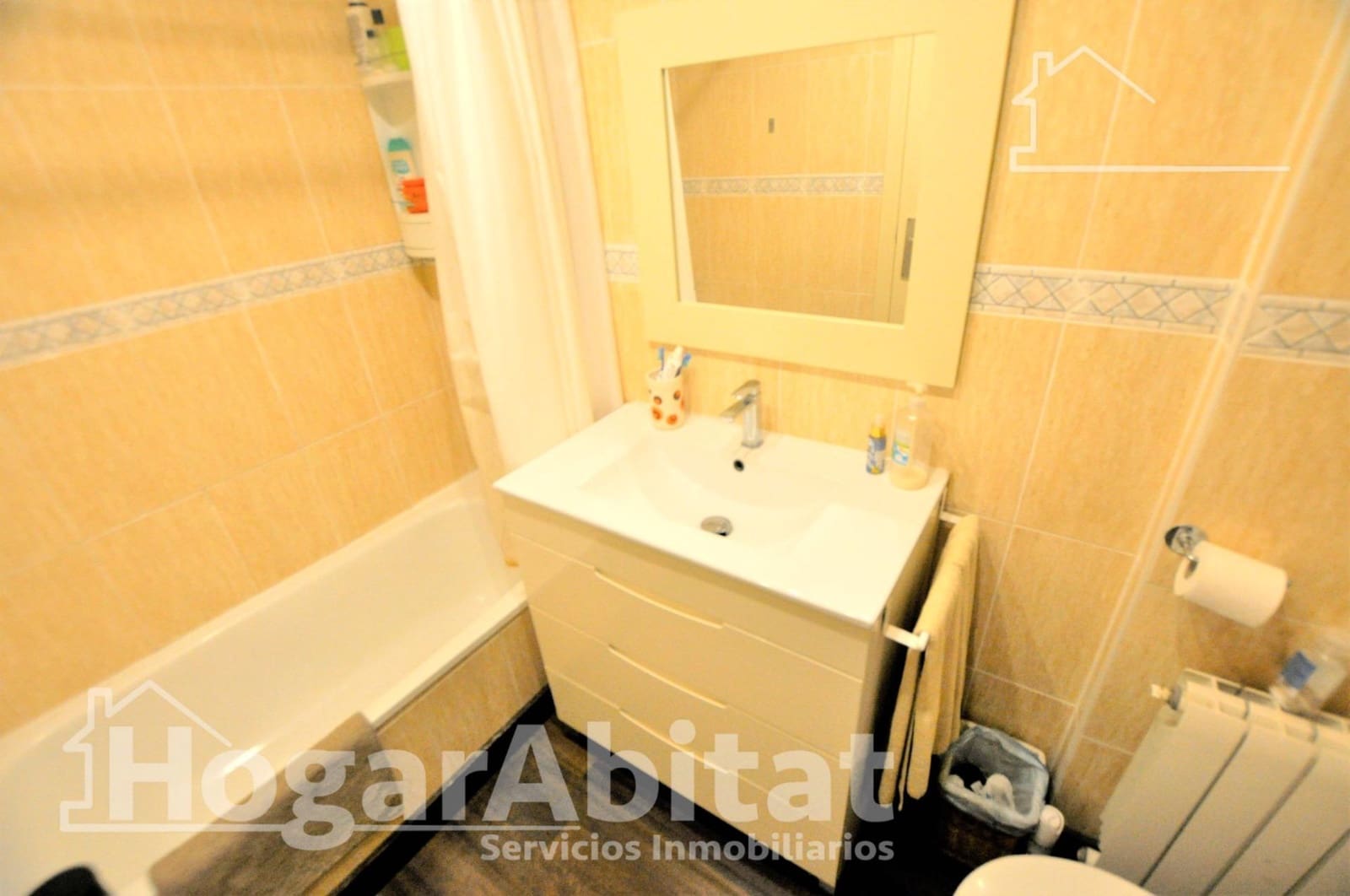 Adosado de 4 habitaciones en San Antonio de Benagéber en venta con piscina garaje - 406.000 € (Ref: 10020999)