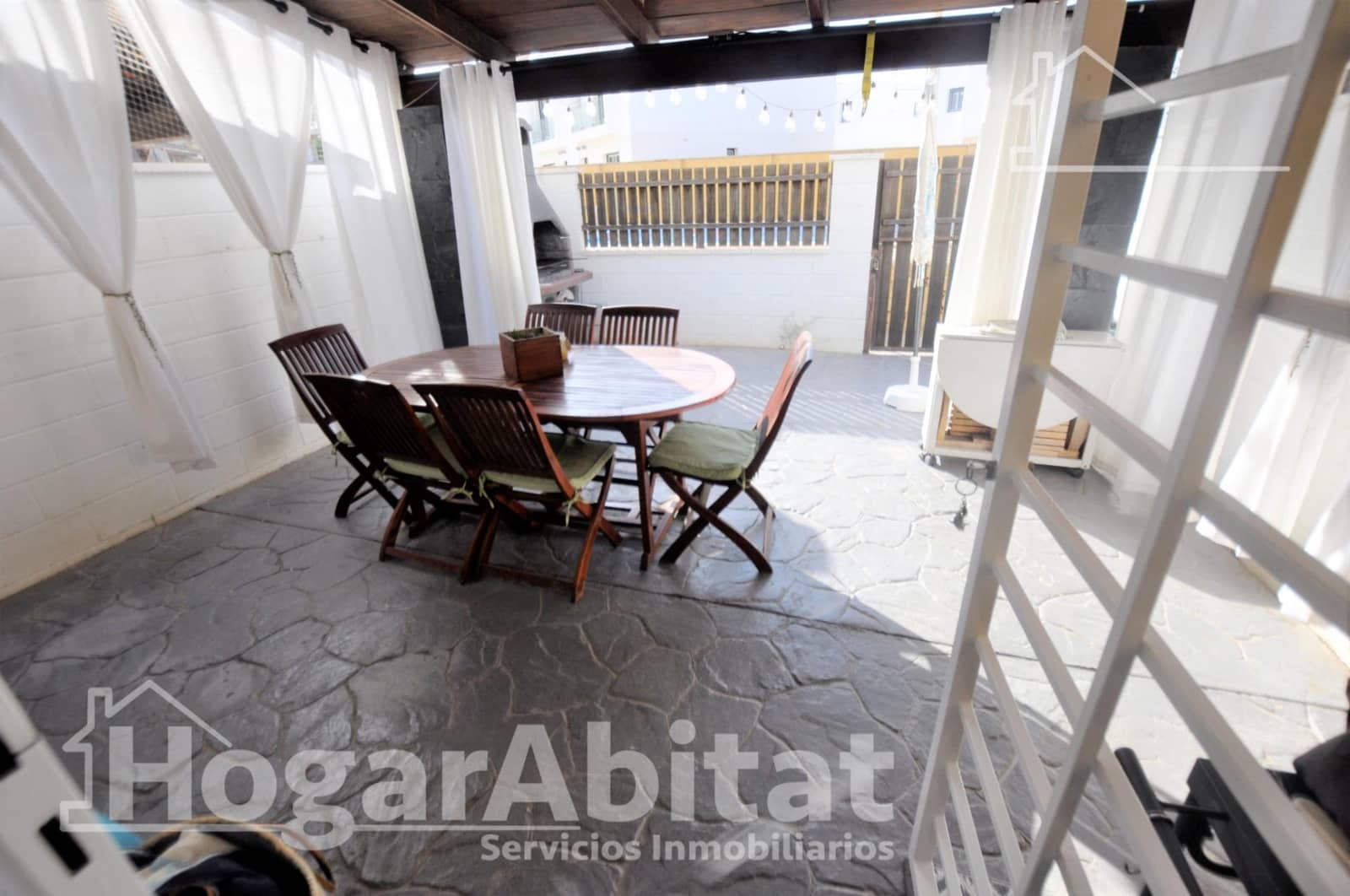 Adosado de 4 habitaciones en San Antonio de Benagéber en venta con piscina garaje - 406.000 € (Ref: 10020999)