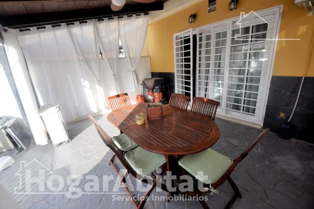 Adosado de 4 habitaciones en San Antonio de Benagéber en venta con piscina garaje - 406.000 € (Ref: 10020999)