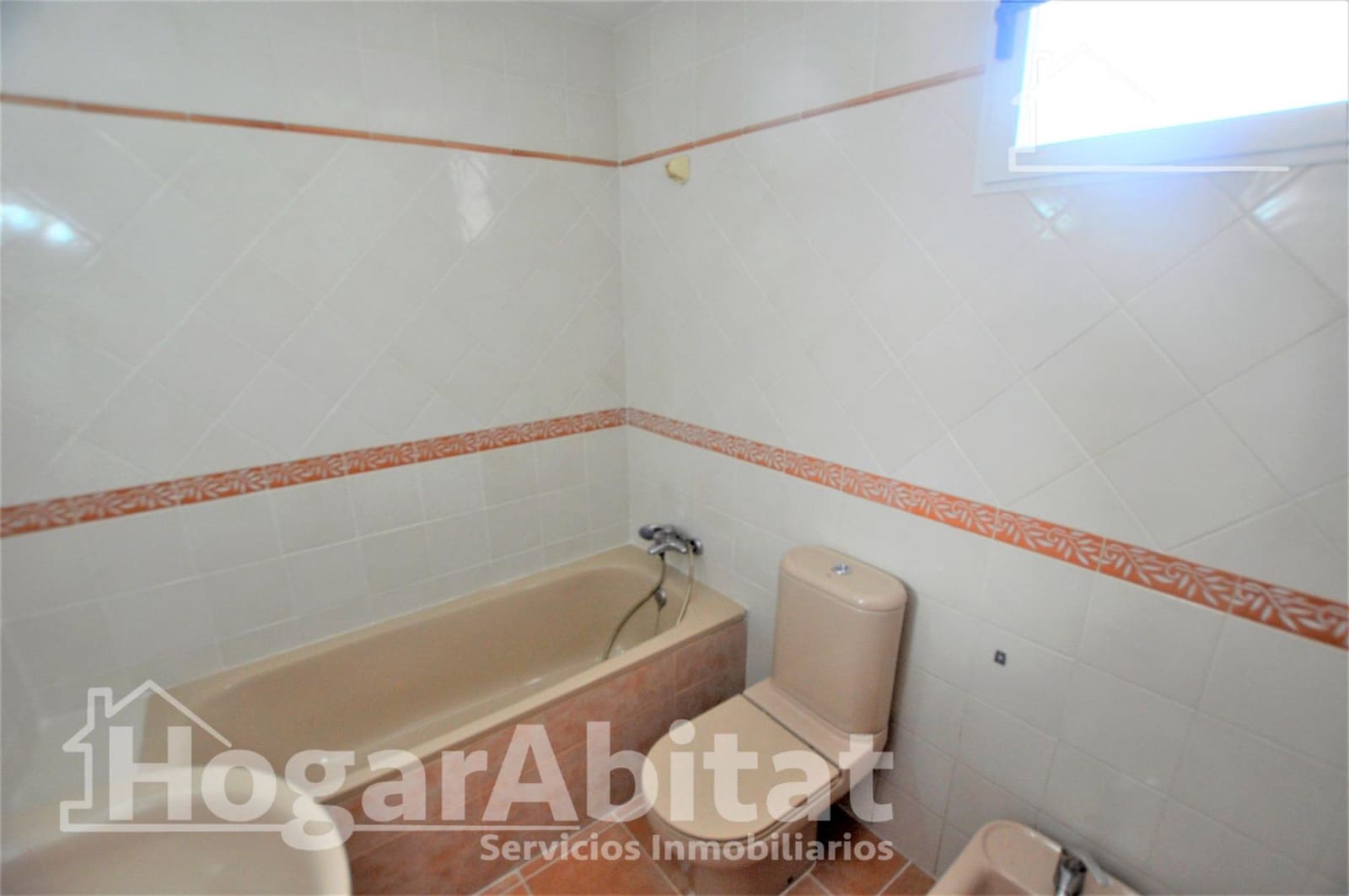 3 bedroom Flat for sale in Valencia city with garage - € 384,900 (Ref: 10021001)
