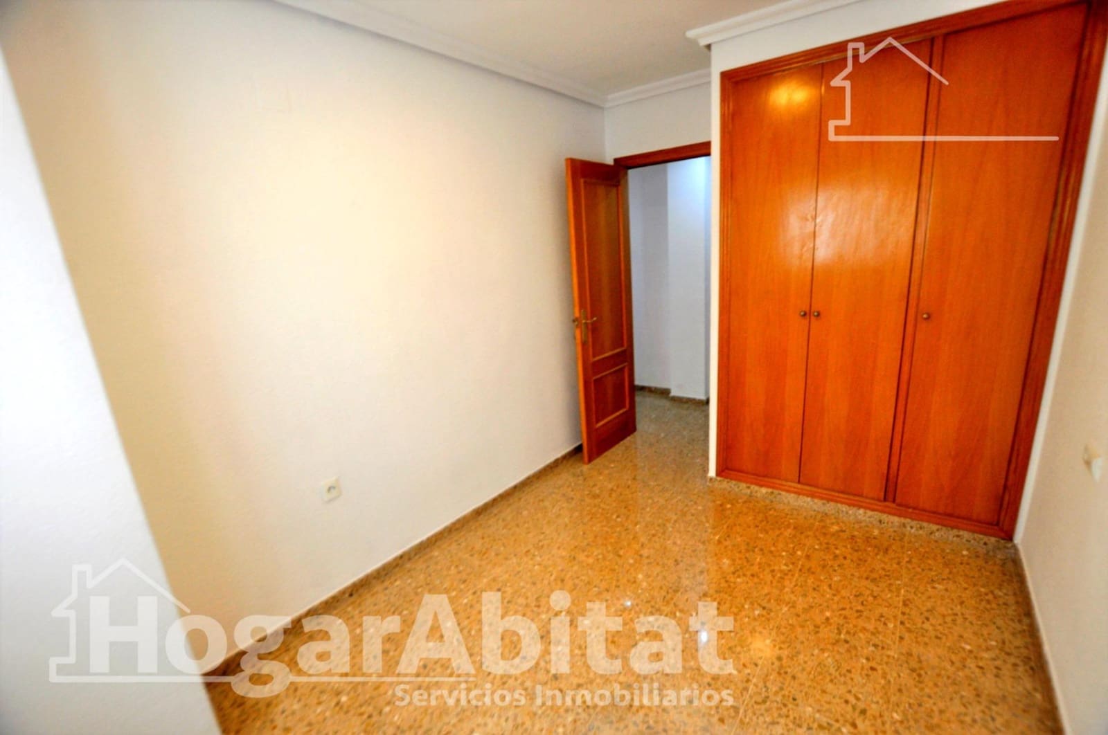 3 bedroom Flat for sale in Valencia city with garage - € 384,900 (Ref: 10021001)