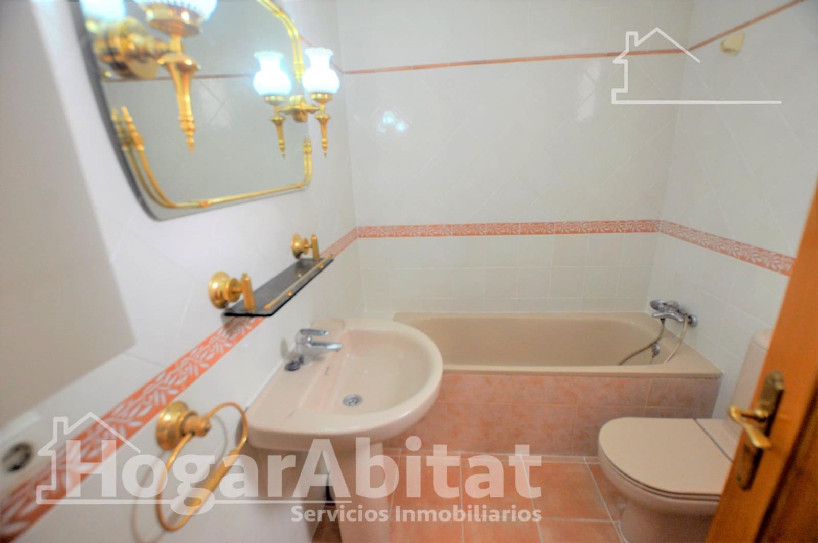 3 bedroom Flat for sale in Valencia city with garage - € 384,900 (Ref: 10021001)