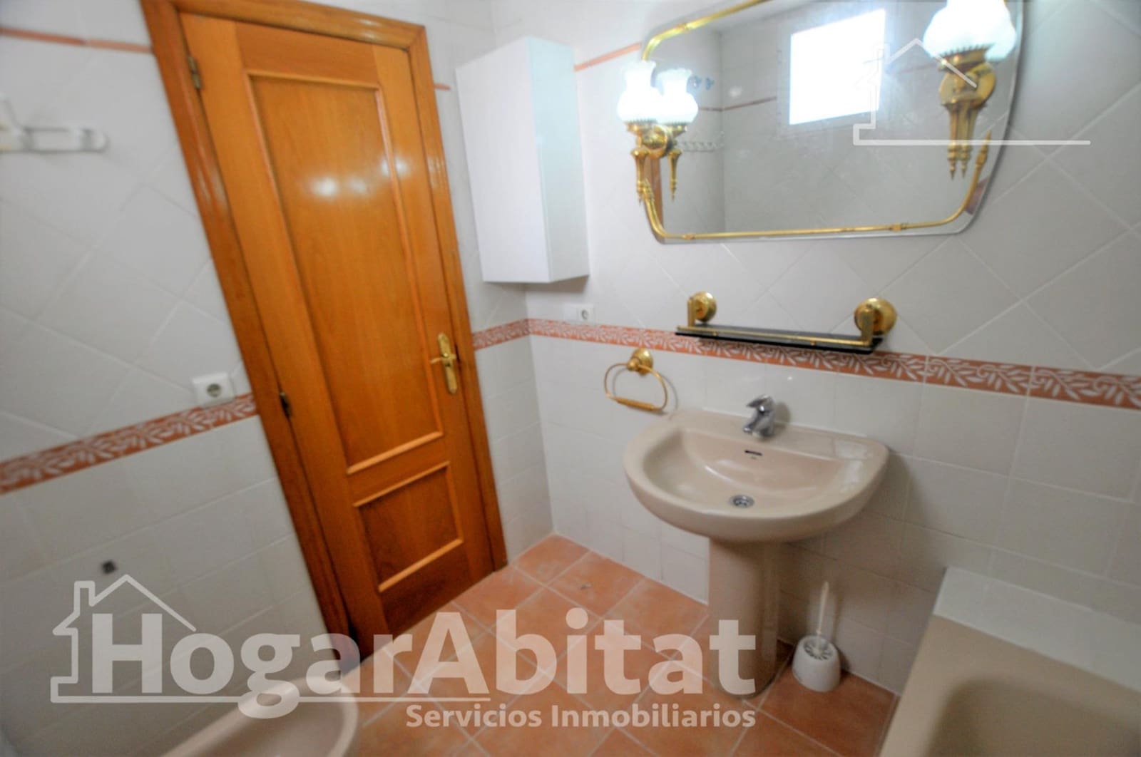 3 bedroom Flat for sale in Valencia city with garage - € 384,900 (Ref: 10021001)