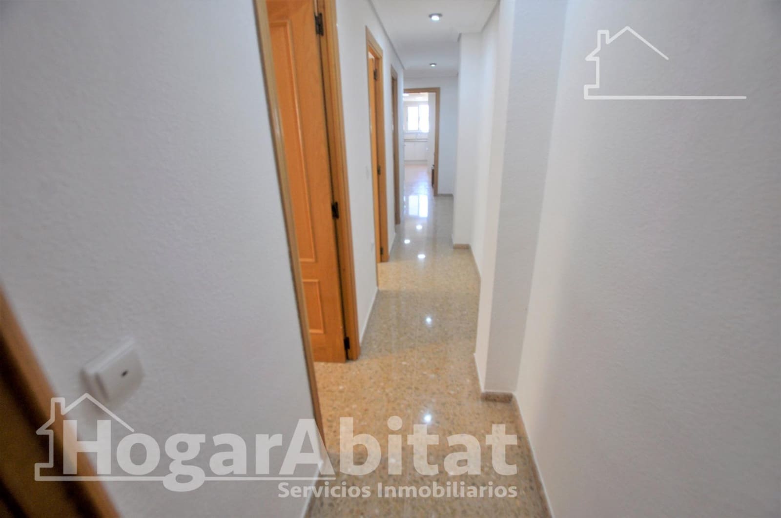 3 bedroom Flat for sale in Valencia city with garage - € 384,900 (Ref: 10021001)