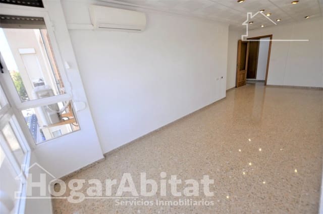 3 bedroom Flat for sale in Valencia city with garage - € 384,900 (Ref: 10021001)