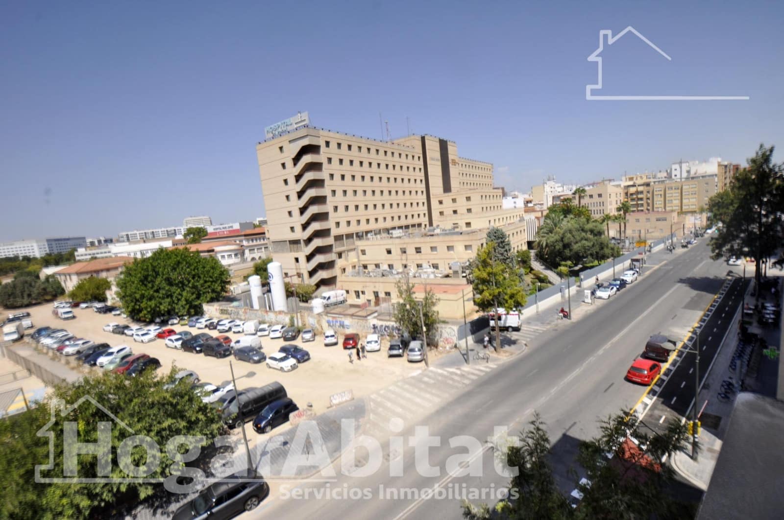 3 bedroom Flat for sale in Valencia city with garage - € 384,900 (Ref: 10021001)