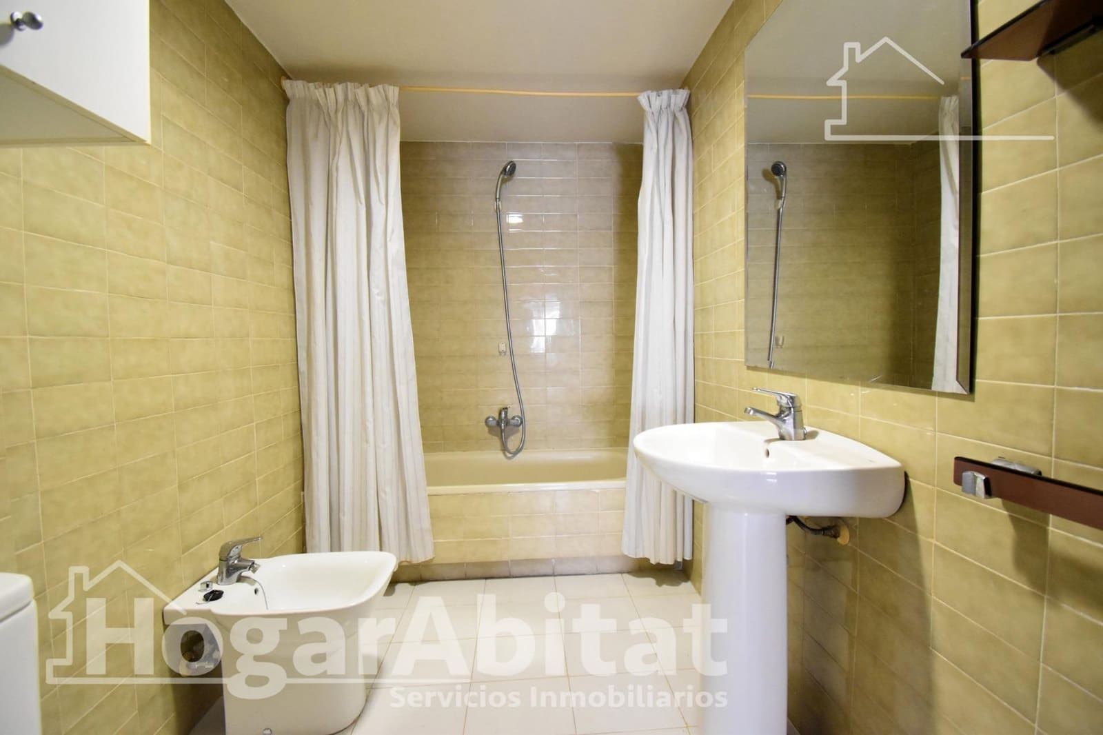 4 quarto Apartamento para venda em Gandia - 198 000 € (Ref: 10021003)