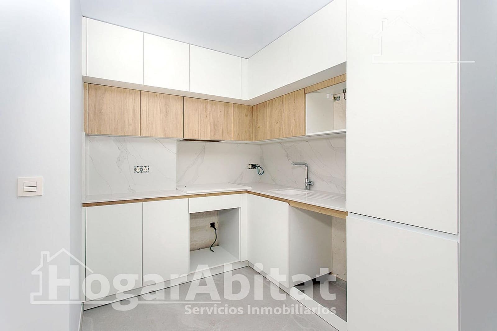2 soveværelse Lejlighed til salg i Torrevieja med swimmingpool - € 265.000 (Ref: 10022548)