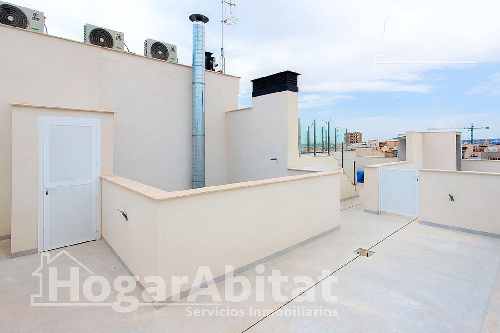 2 soveværelse Lejlighed til salg i Torrevieja med swimmingpool - € 265.000 (Ref: 10022548)