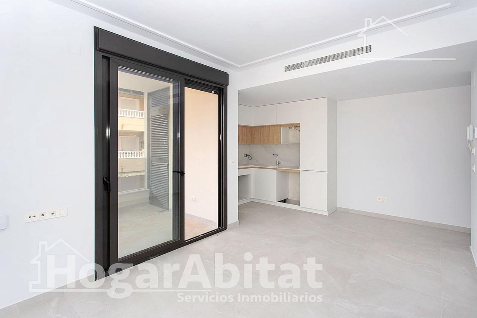 2 soveværelse Lejlighed til salg i Torrevieja med swimmingpool - € 265.000 (Ref: 10022548)