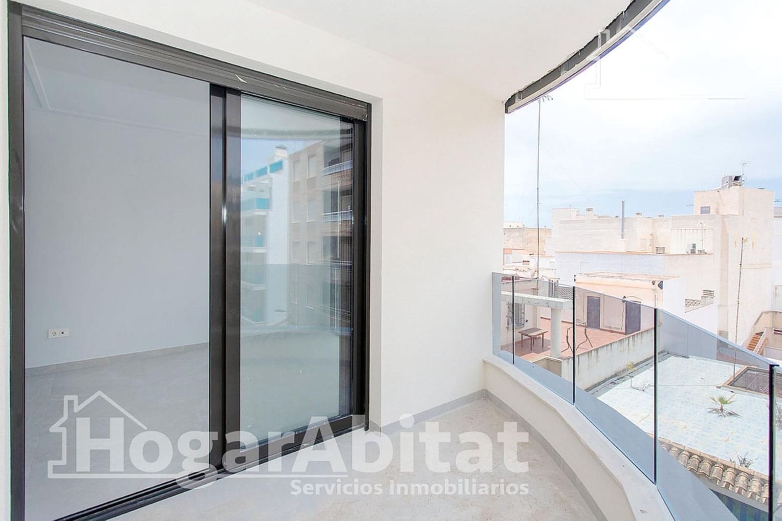 2 soveværelse Lejlighed til salg i Torrevieja med swimmingpool - € 265.000 (Ref: 10022548)