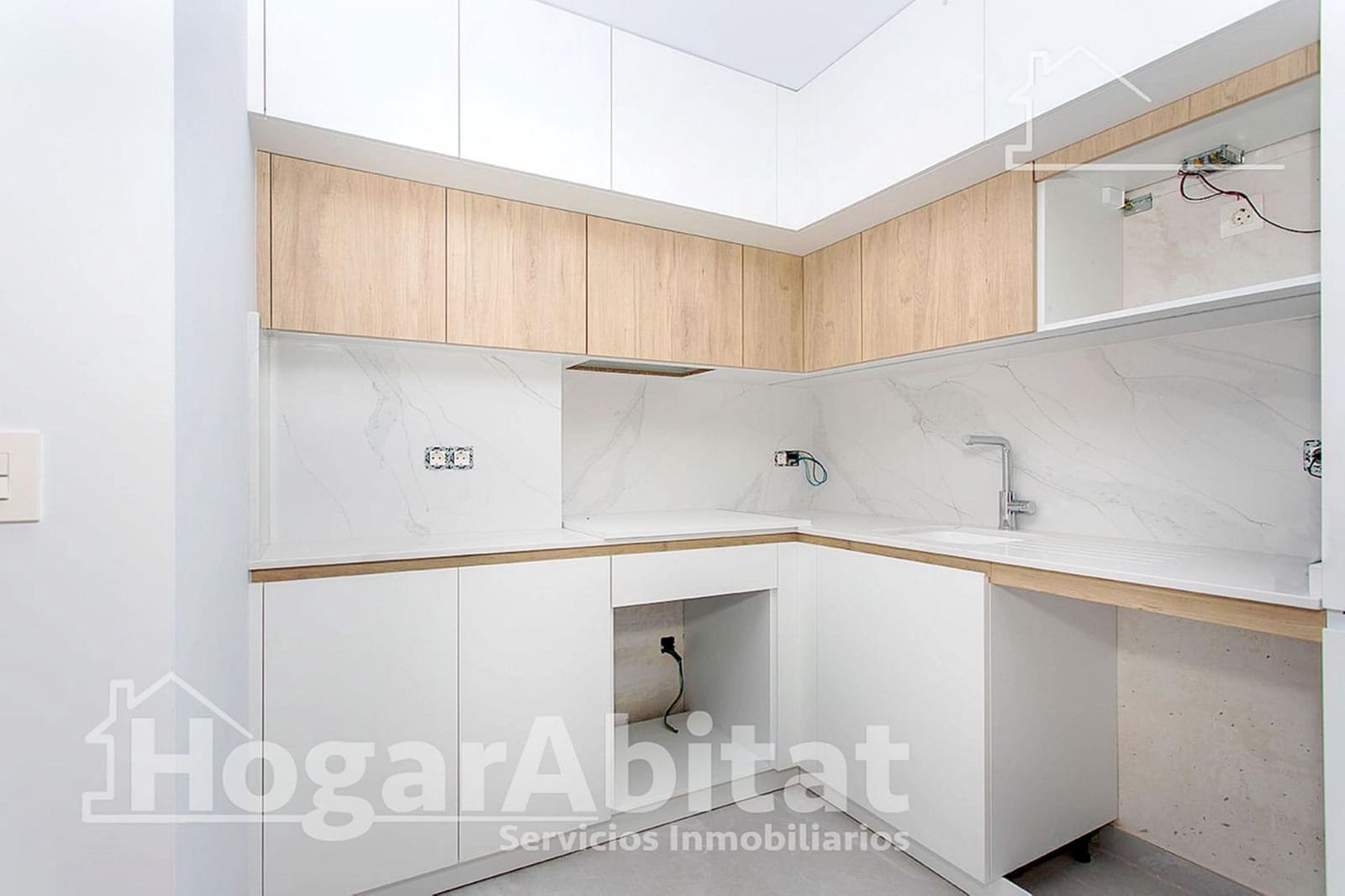 2 soveværelse Lejlighed til salg i Torrevieja med swimmingpool - € 265.000 (Ref: 10022548)