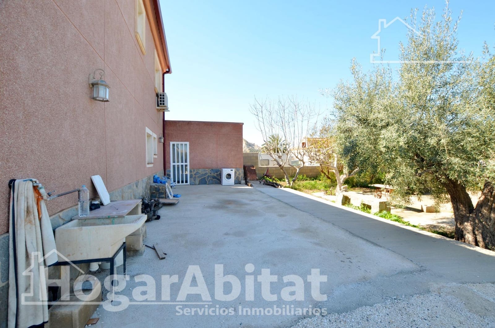 5 bedroom Villa for sale in Alicante / Alacant city with garage - € 525,000 (Ref: 10024220)