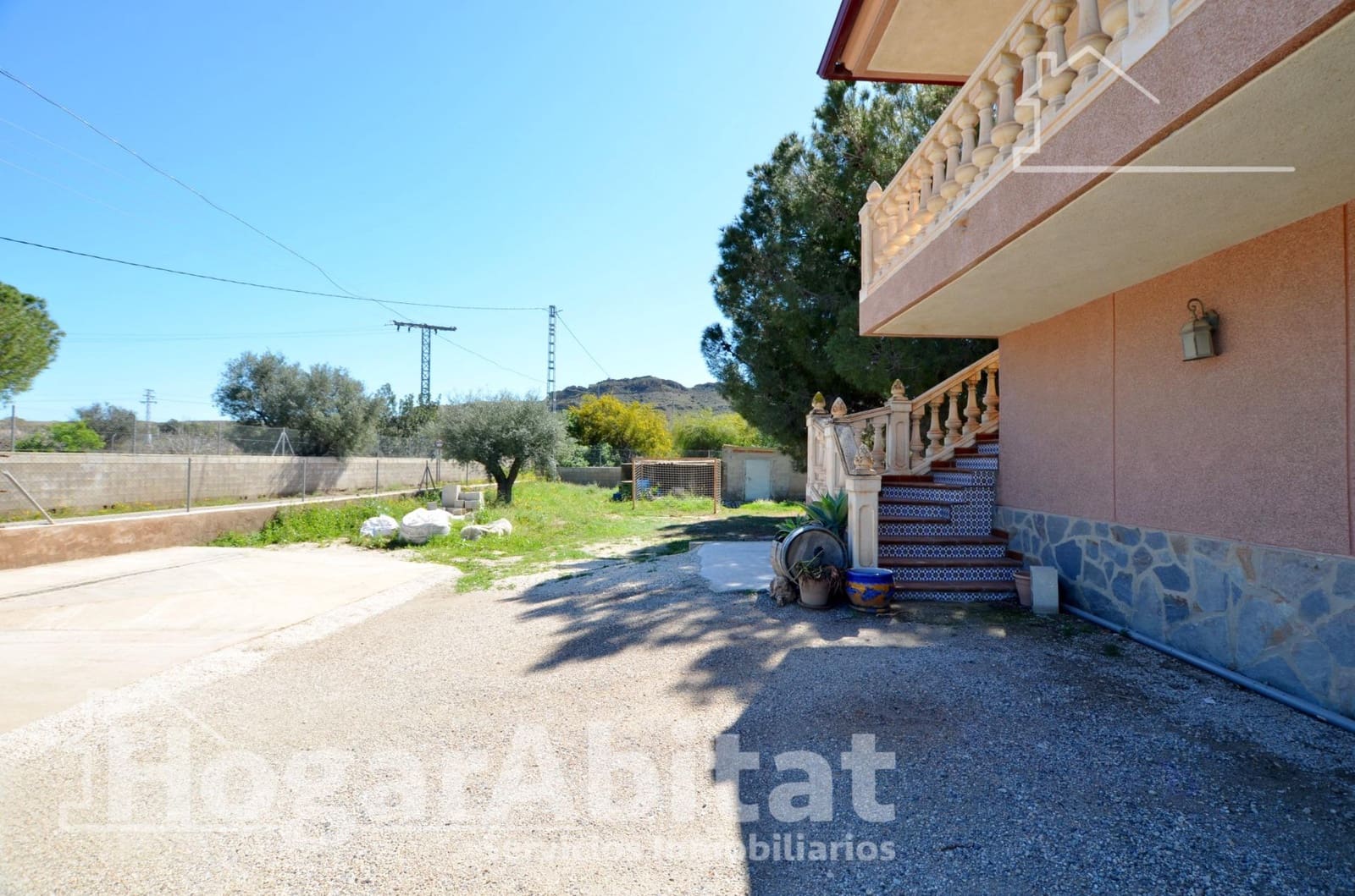 5 bedroom Villa for sale in Alicante / Alacant city with garage - € 525,000 (Ref: 10024220)