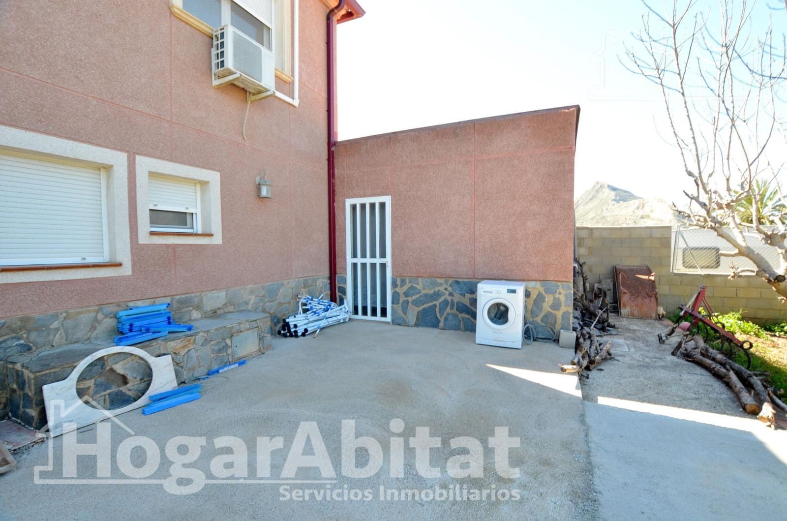 5 bedroom Villa for sale in Alicante / Alacant city with garage - € 525,000 (Ref: 10024220)