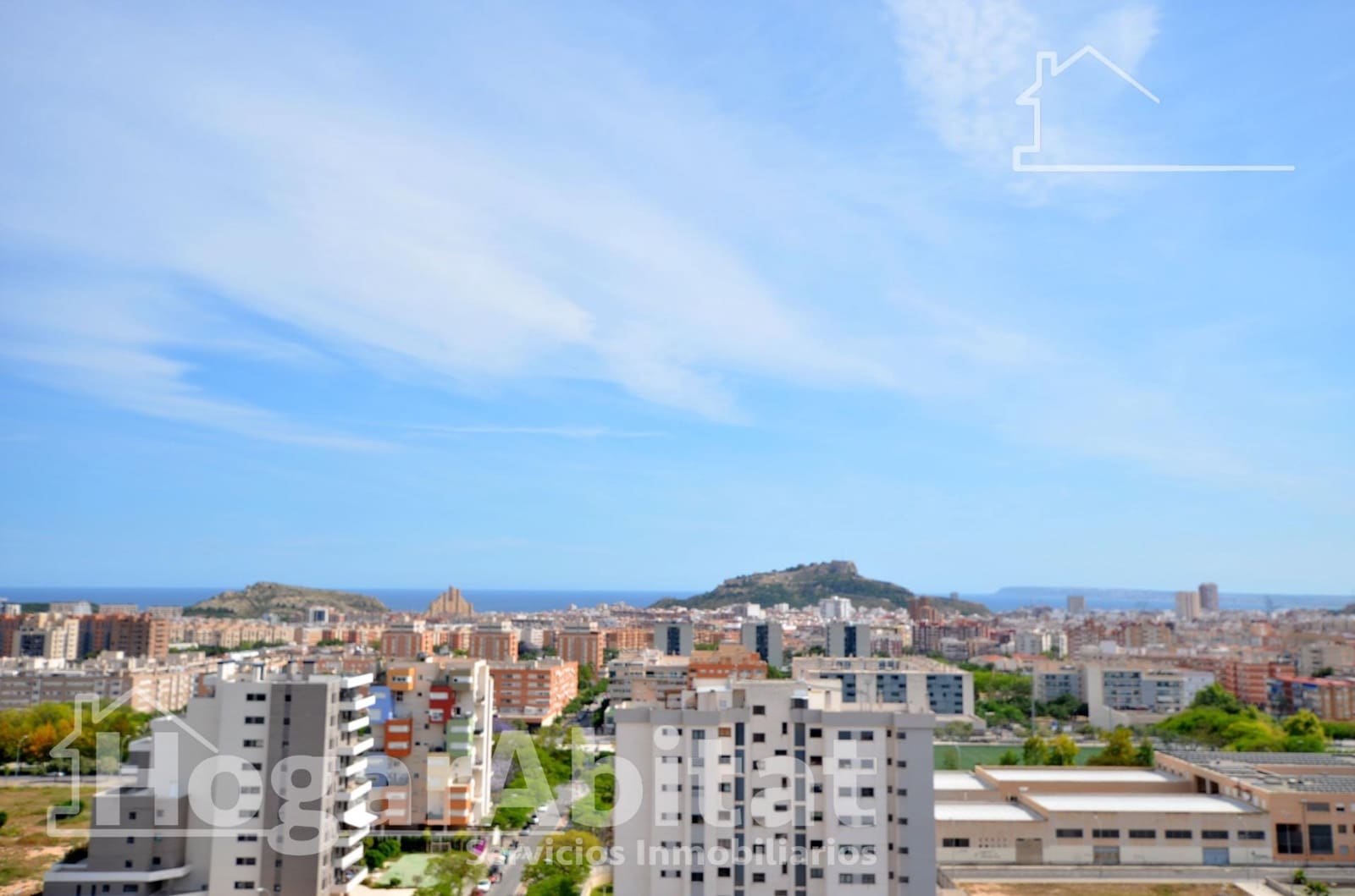 Piso de 3 habitaciones en Alicante / Alacant ciudad en venta con piscina garaje - 180.000 € (Ref: 10024221)