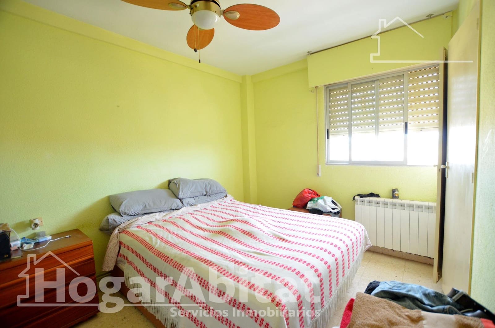 Piso de 3 habitaciones en Alicante / Alacant ciudad en venta con piscina garaje - 180.000 € (Ref: 10024221)